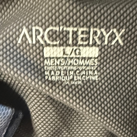 Arc'teryx Men’s Lightweight Jacket Windbreaker - Picture 12 of 12